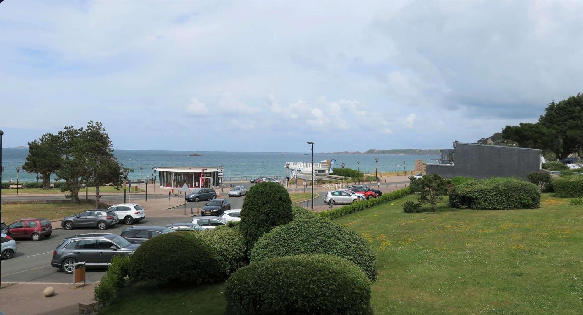 Appartement Vue Sur Mer Avec Terrasse, Plage De Trestraou A Perros-Guirec - Ref 861 Zewnętrze zdjęcie